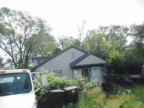 14040 Burt (3)_m.jpg